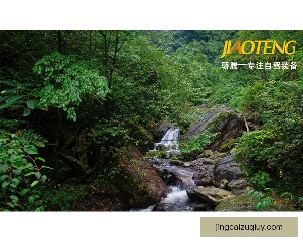 格拉瓦特山周边红崖景观探秘与自然人文融合之旅